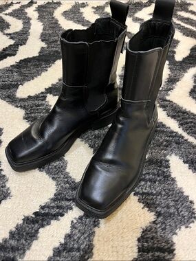 Steve Madden Black Square-Toe Leather Ankle Boots